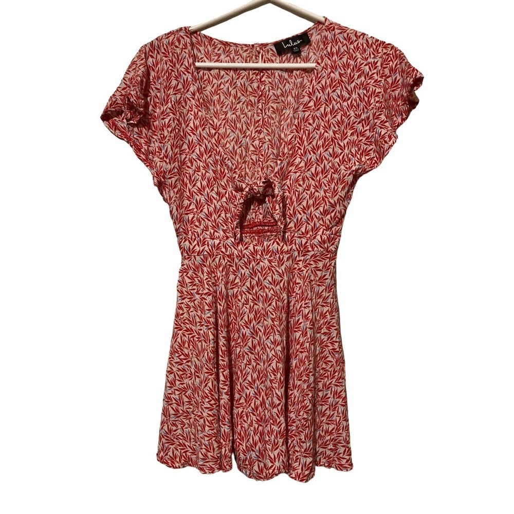 Lulus Dondi Red and White Floral Print Tie-Front Short Sleeve Romper XS